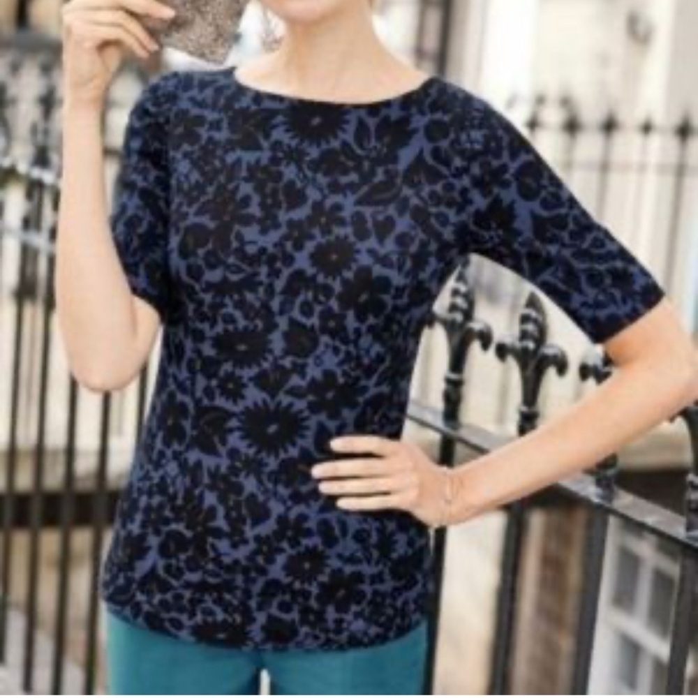 BODEN Black and Blue Floral Textured Top Size 6